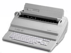 BROTHER TYPEWRITER EM811